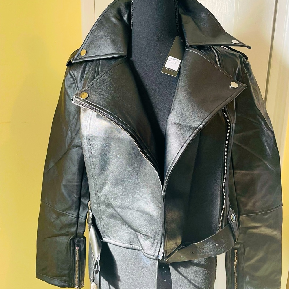 Beulah jacket sizeSMALL  details as pictures.